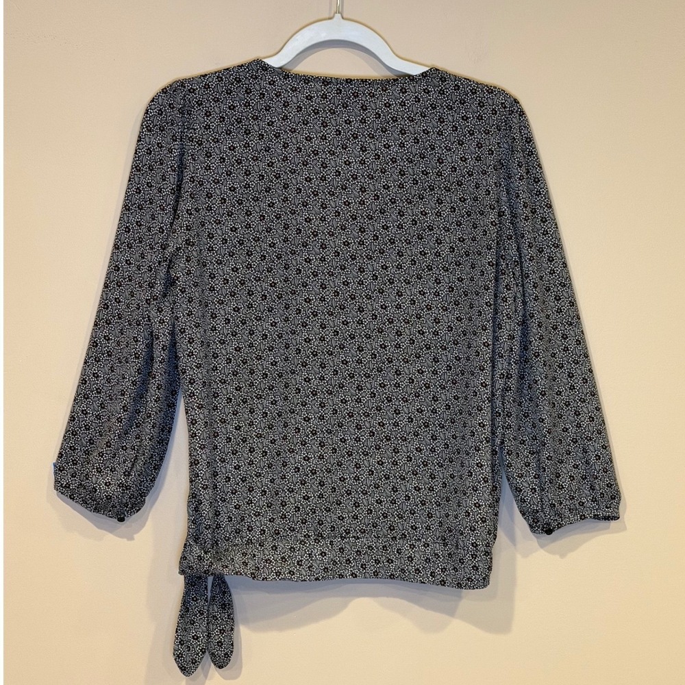 LOFT Women Blouse Navy Blue XS Floral Faux Wrap Office Work Classic Feminine - Picture 5 of 6